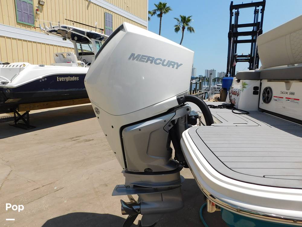 Slide: The Image of Sea Ray SDX 250 2021 - 14119276