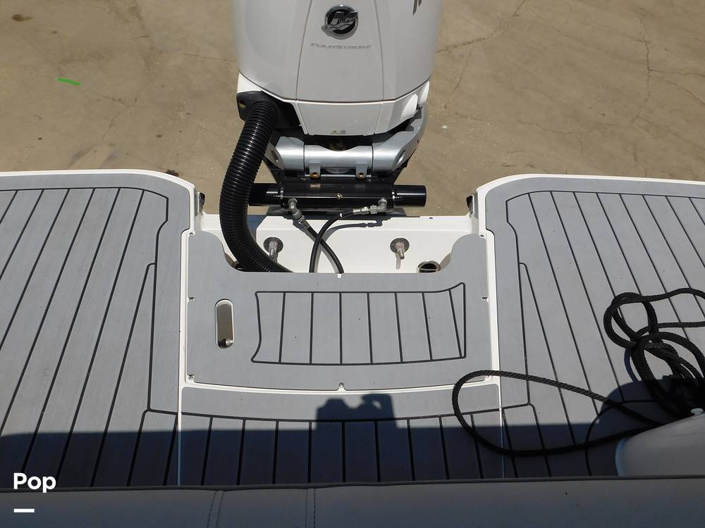 Slide: The Image of Sea Ray SDX 250 2021 - 14119298