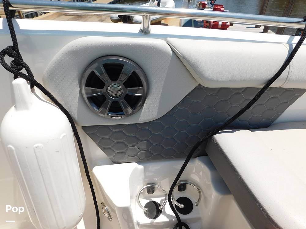 Slide: The Image of Sea Ray SDX 250 2021 - 14119339