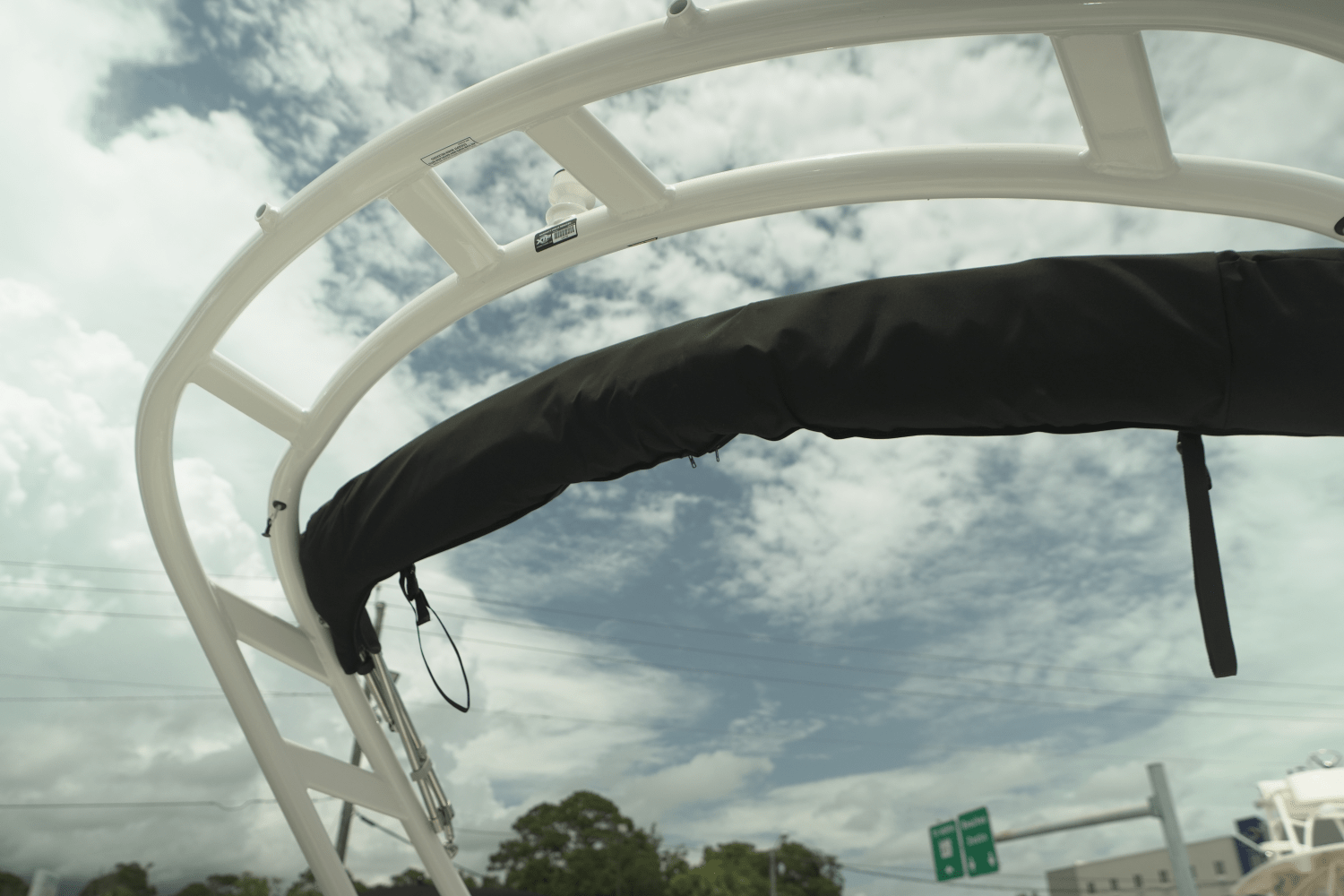 Slide: The Image of Sea Ray SDX 250 Outboard 2025 - 27