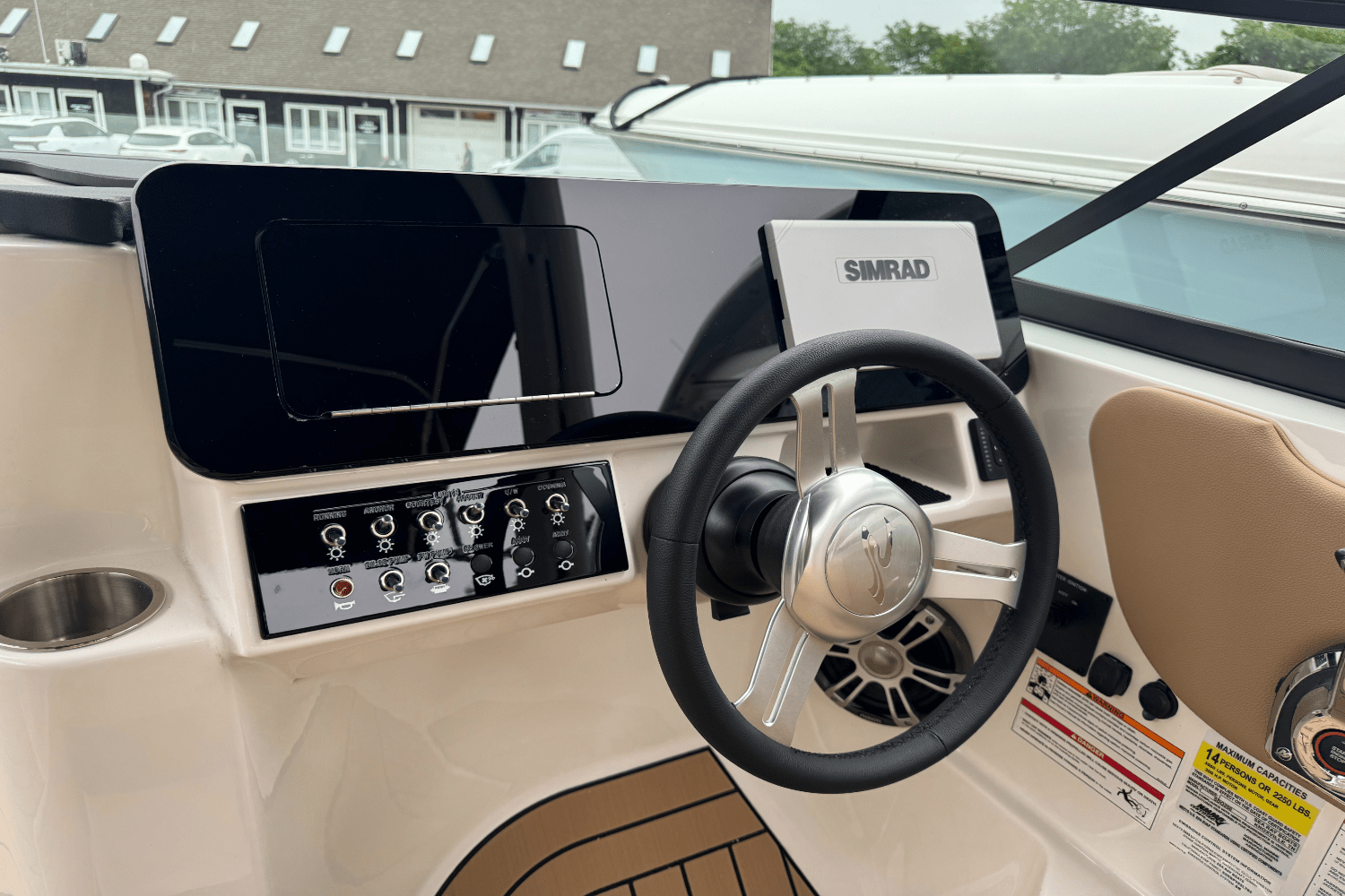 Slide: The Image of Sea Ray SDX 250 Outboard 2025 - 41
