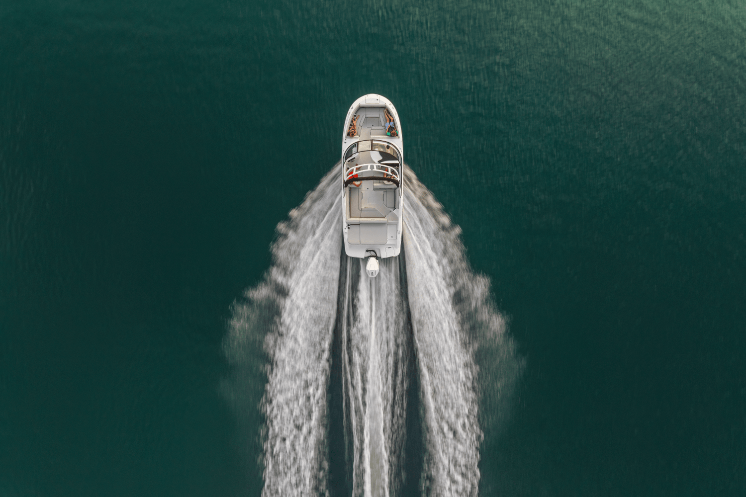 Slide: The Image of Sea Ray SDX 250 Outboard 2025 - 58
