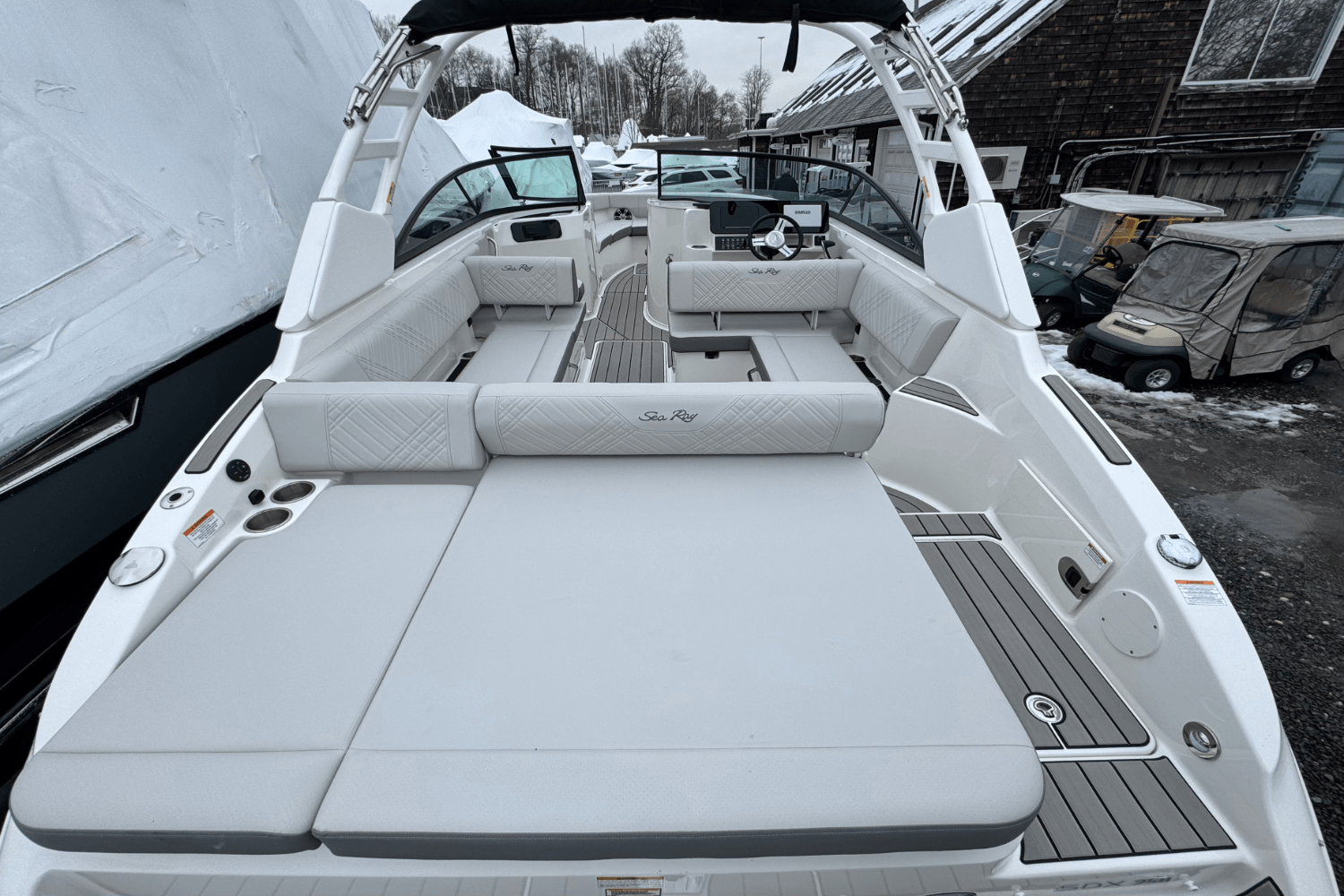 Slide: The Image of Sea Ray SDX 250 Outboard 2025 - 6