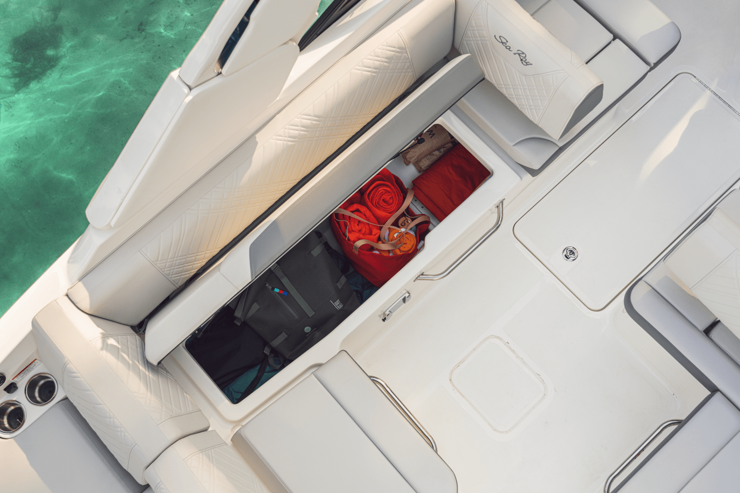 Slide: The Image of Sea Ray SDX 250 Outboard 2025 - 60