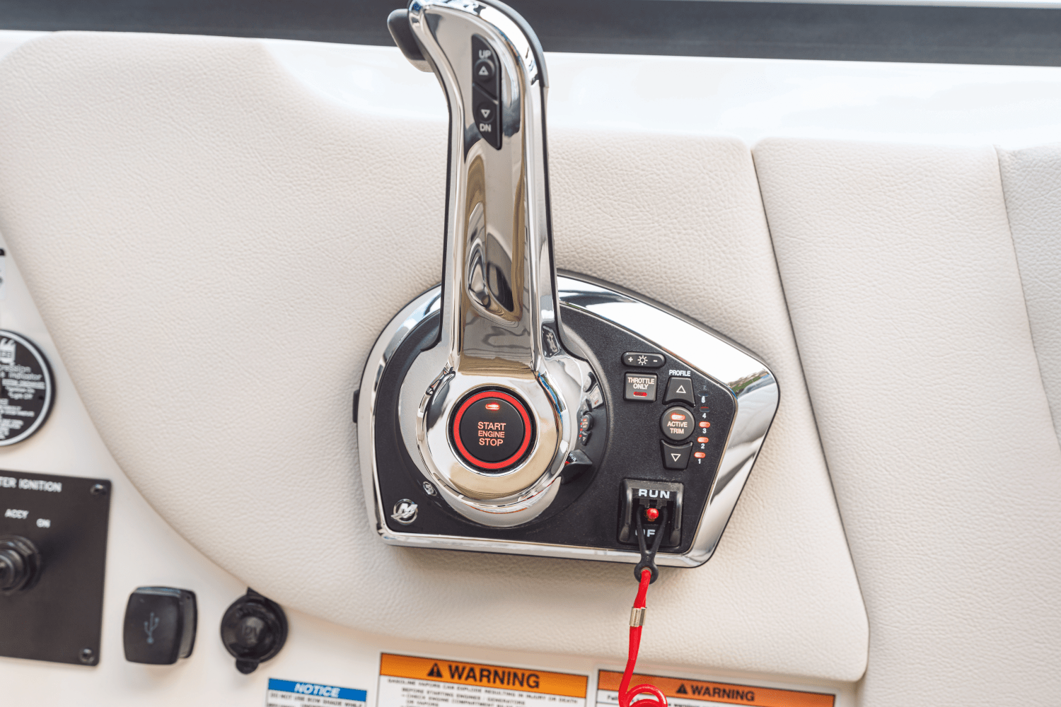 Slide: The Image of Sea Ray SDX 250 Outboard 2025 - 66