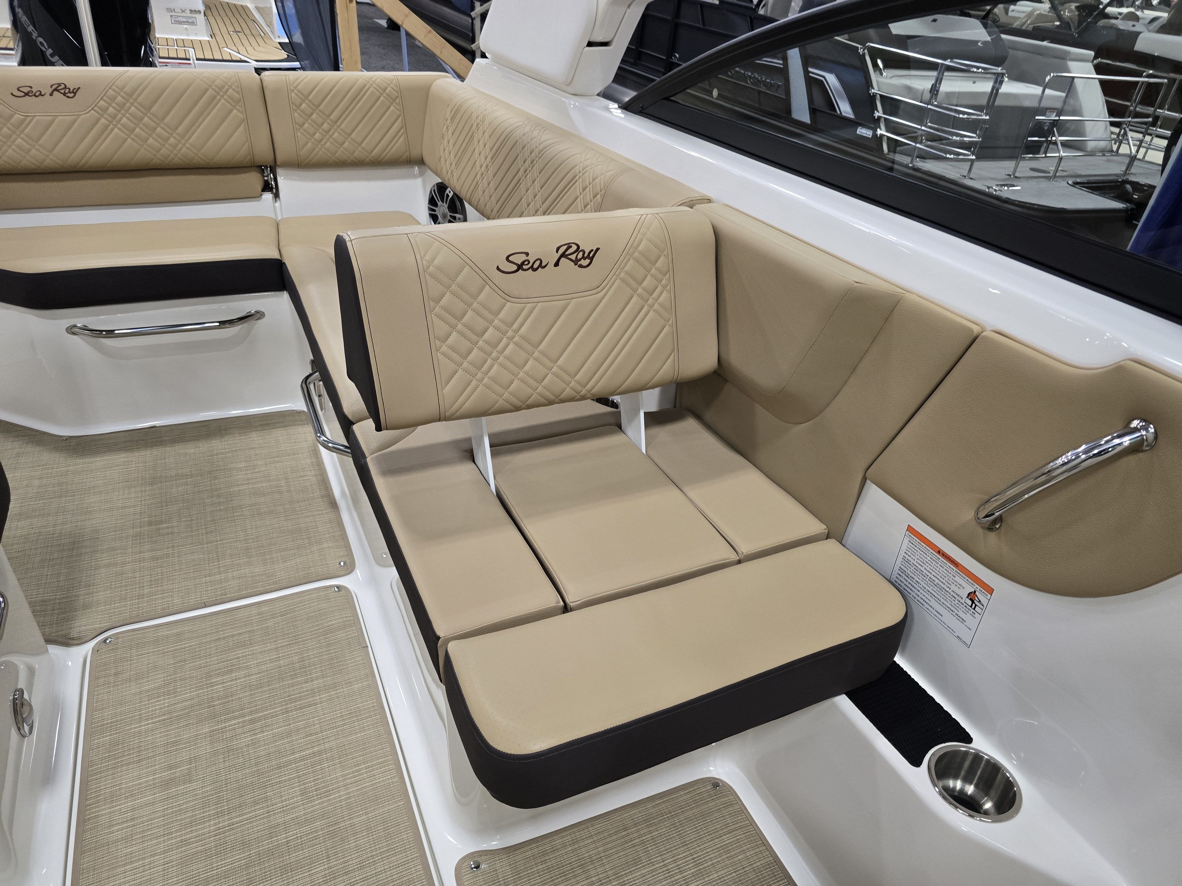 Slide: The Image of Sea Ray SDX 250 Outboard 2025 - 7