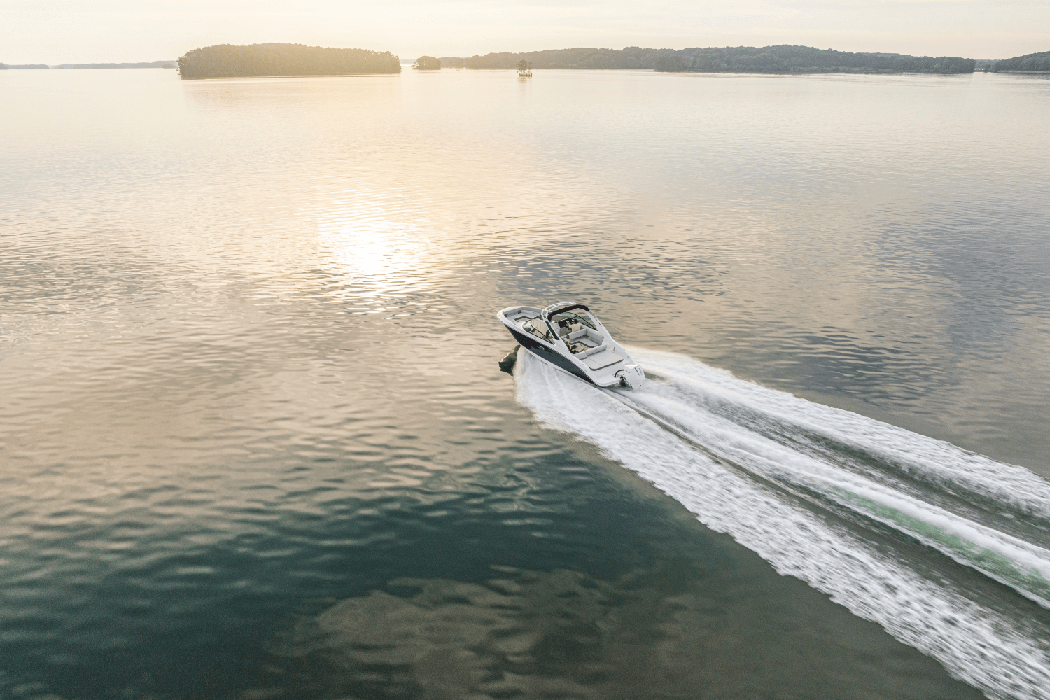 Slide: The Image of Sea Ray SDX 250 Outboard 2025 - 91