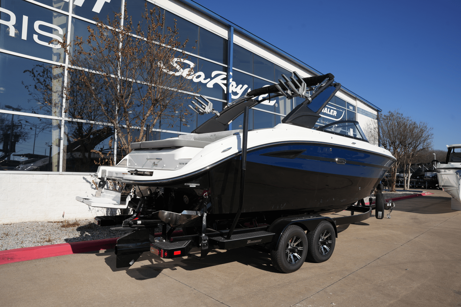 Slide: The Image of Sea Ray SDX 250 Surf 2025 - 2