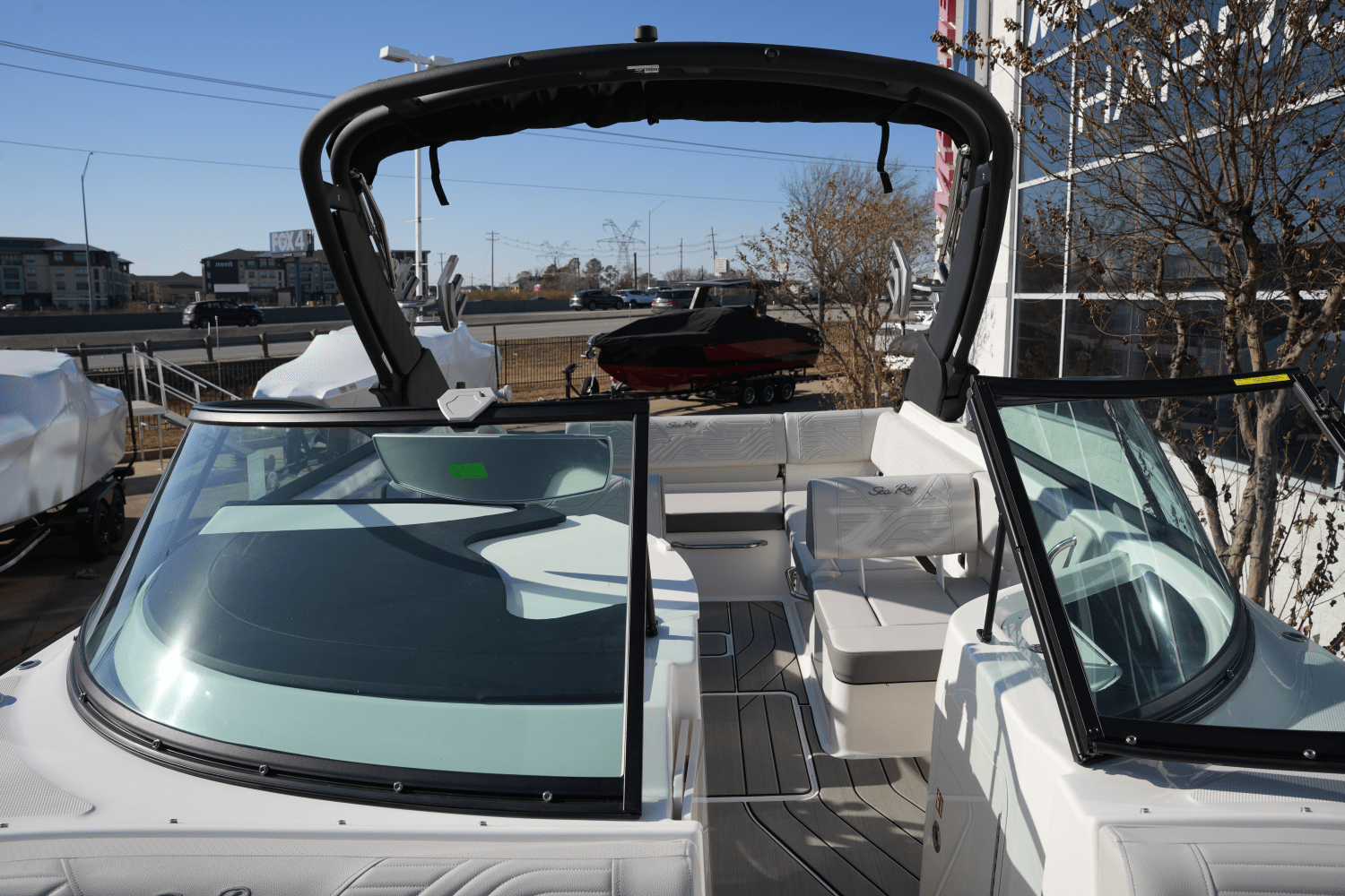 Slide: The Image of Sea Ray SDX 250 Surf 2025 - 34