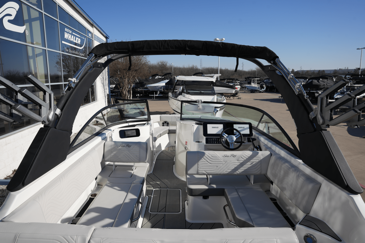 Slide: The Image of Sea Ray SDX 250 Surf 2025 - 9
