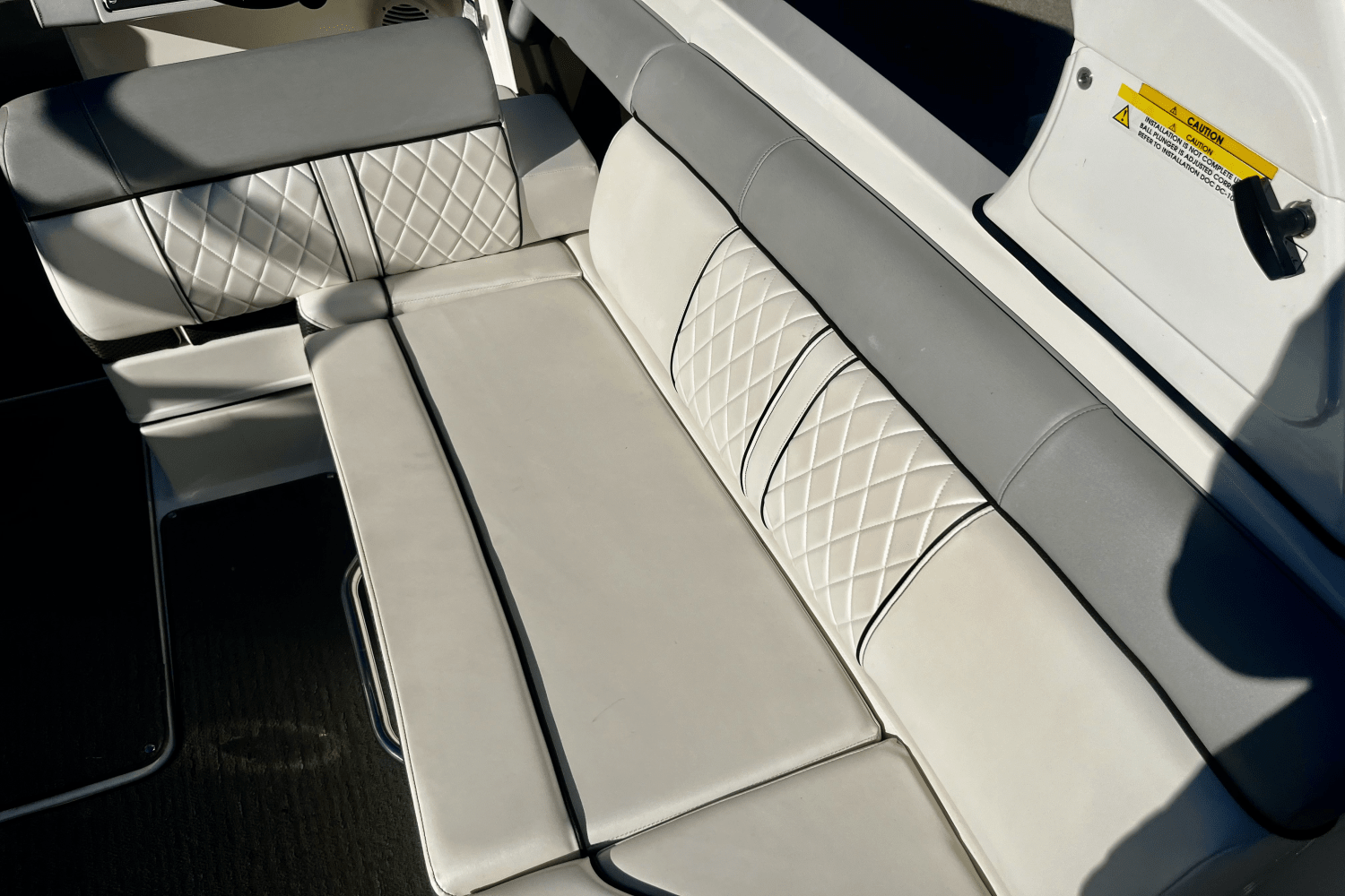 Slide: The Image of Sea Ray SDX 270 2017 - 15