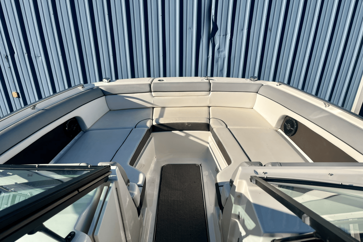 Slide: The Image of Sea Ray SDX 270 2017 - 22