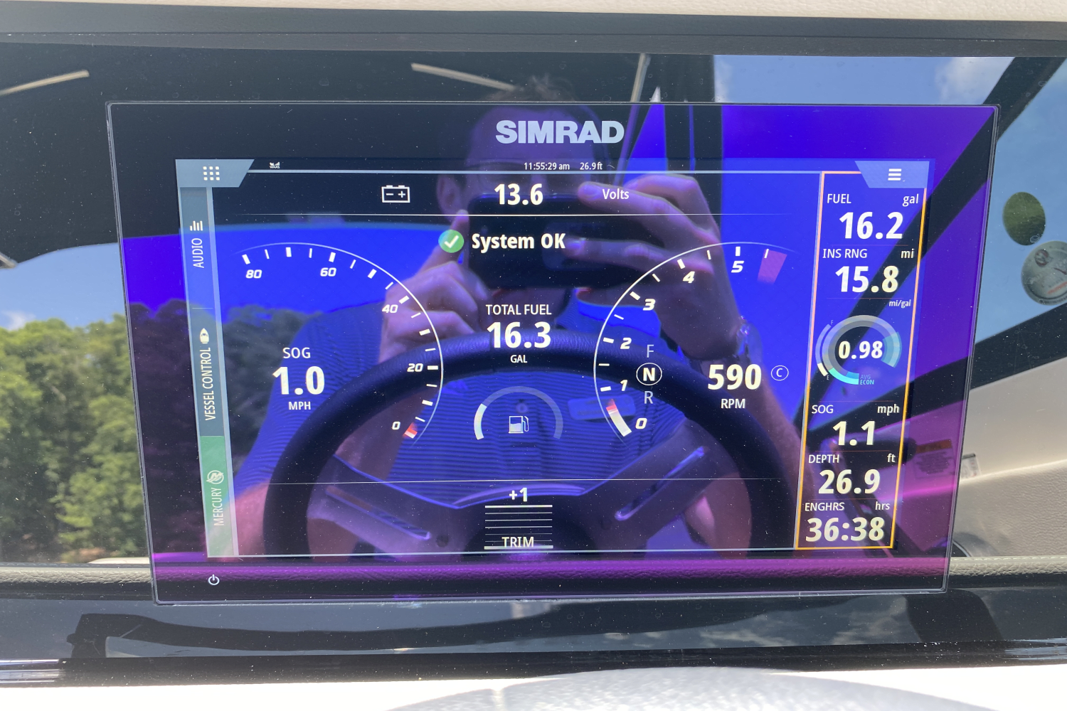 Slide: The Image of Sea Ray SDX 270 2023 - 13