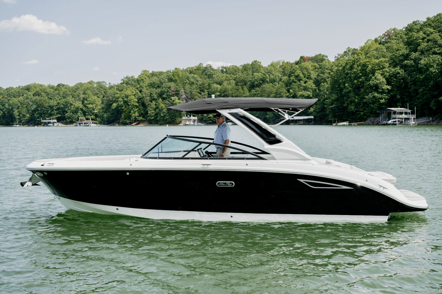 Slide: The Image of Sea Ray SDX 270 2025 - 0