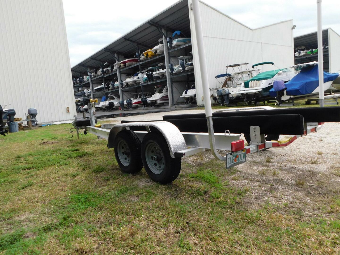 Slide: The Image of Sea Ray SDX 270 Outboard 2020 - 4965023