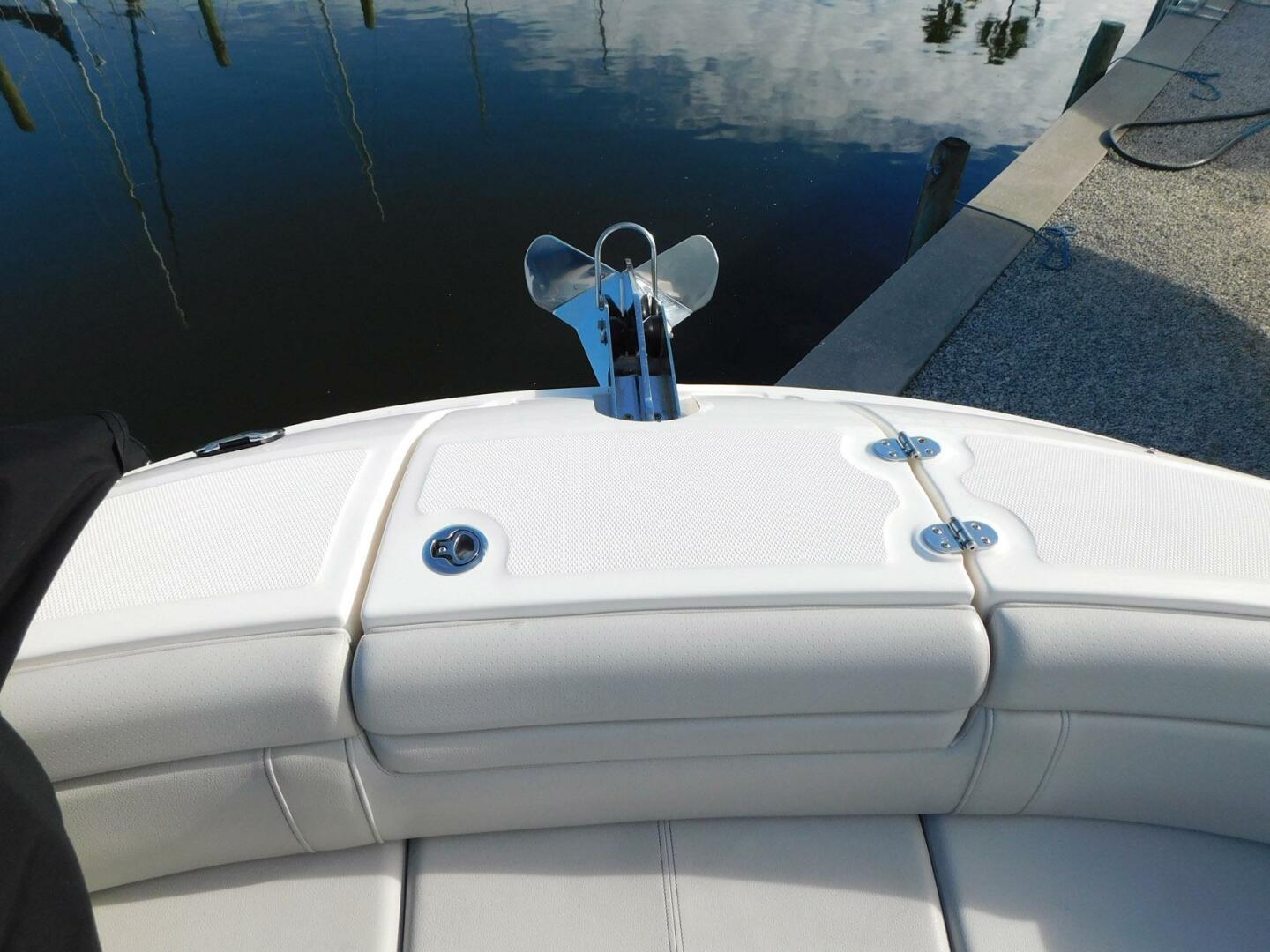 Slide: The Image of Sea Ray SDX 270 Outboard 2020 - 4965012