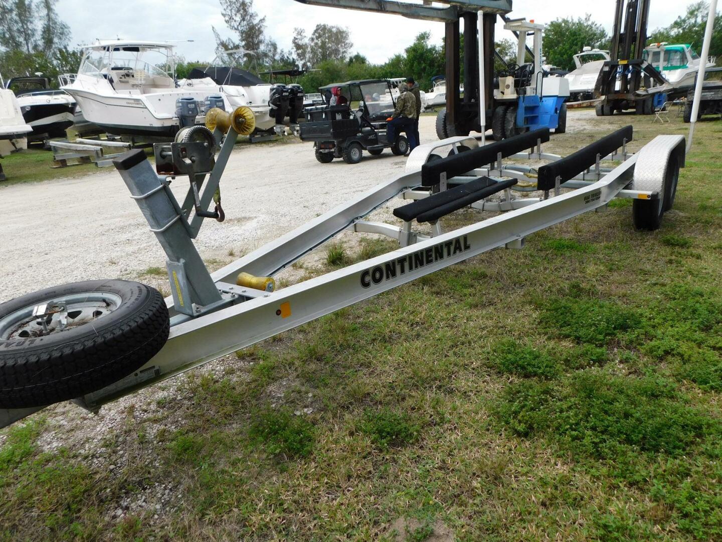 Slide: The Image of Sea Ray SDX 270 Outboard 2020 - 4965024