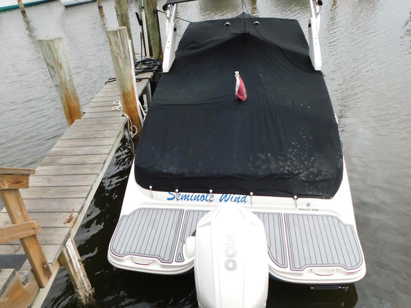 Slide: The Image of Sea Ray SDX 270 Outboard 2020 - 4965027
