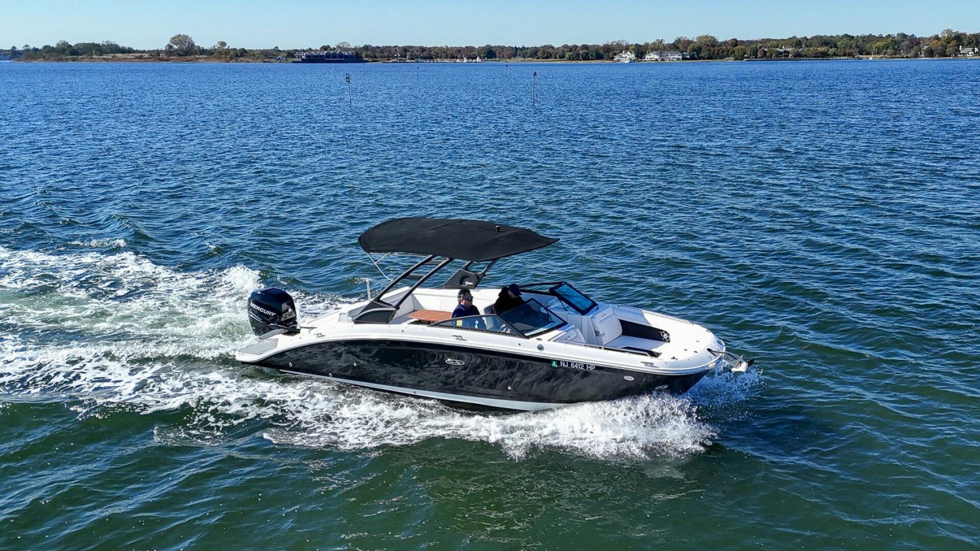 Slide: The Image of Sea Ray SDX 270 Outboard 2021 - 4750104