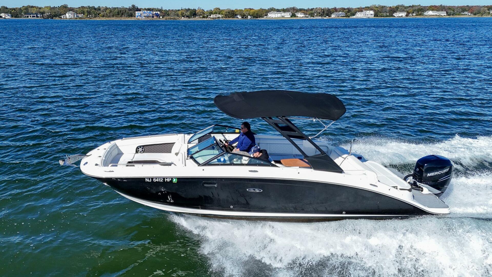 Slide: The Image of Sea Ray SDX 270 Outboard 2021 - 4750108