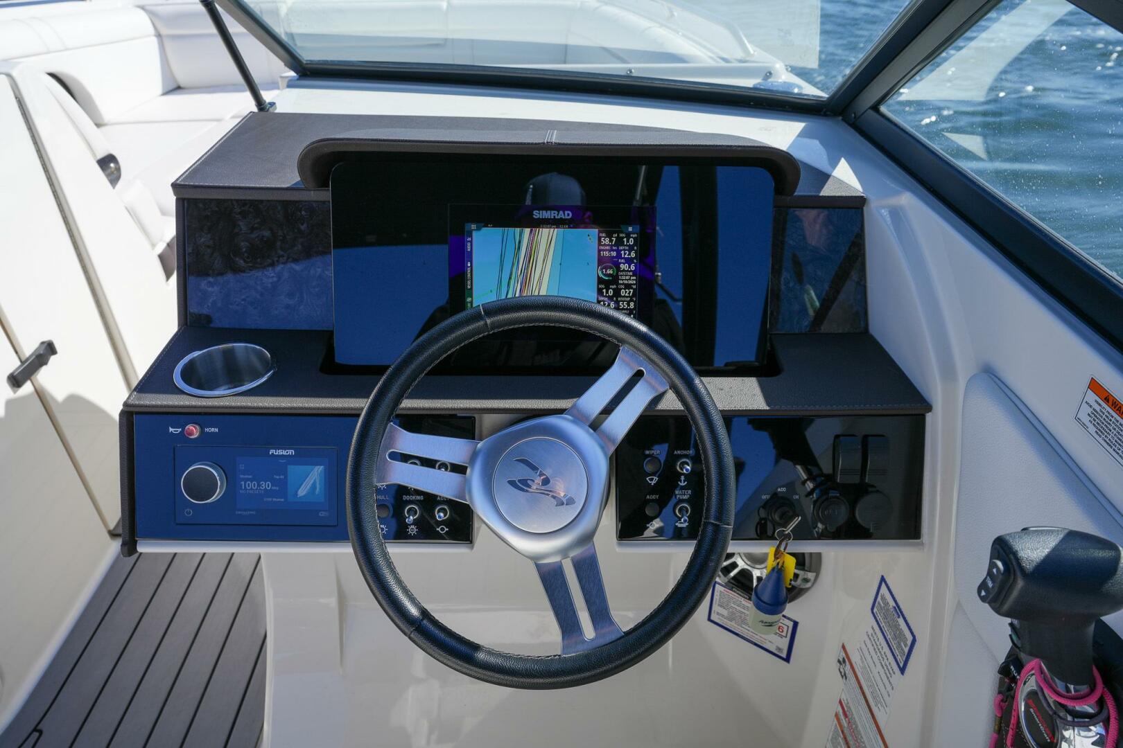 Slide: The Image of Sea Ray SDX 270 Outboard 2021 - 4750114
