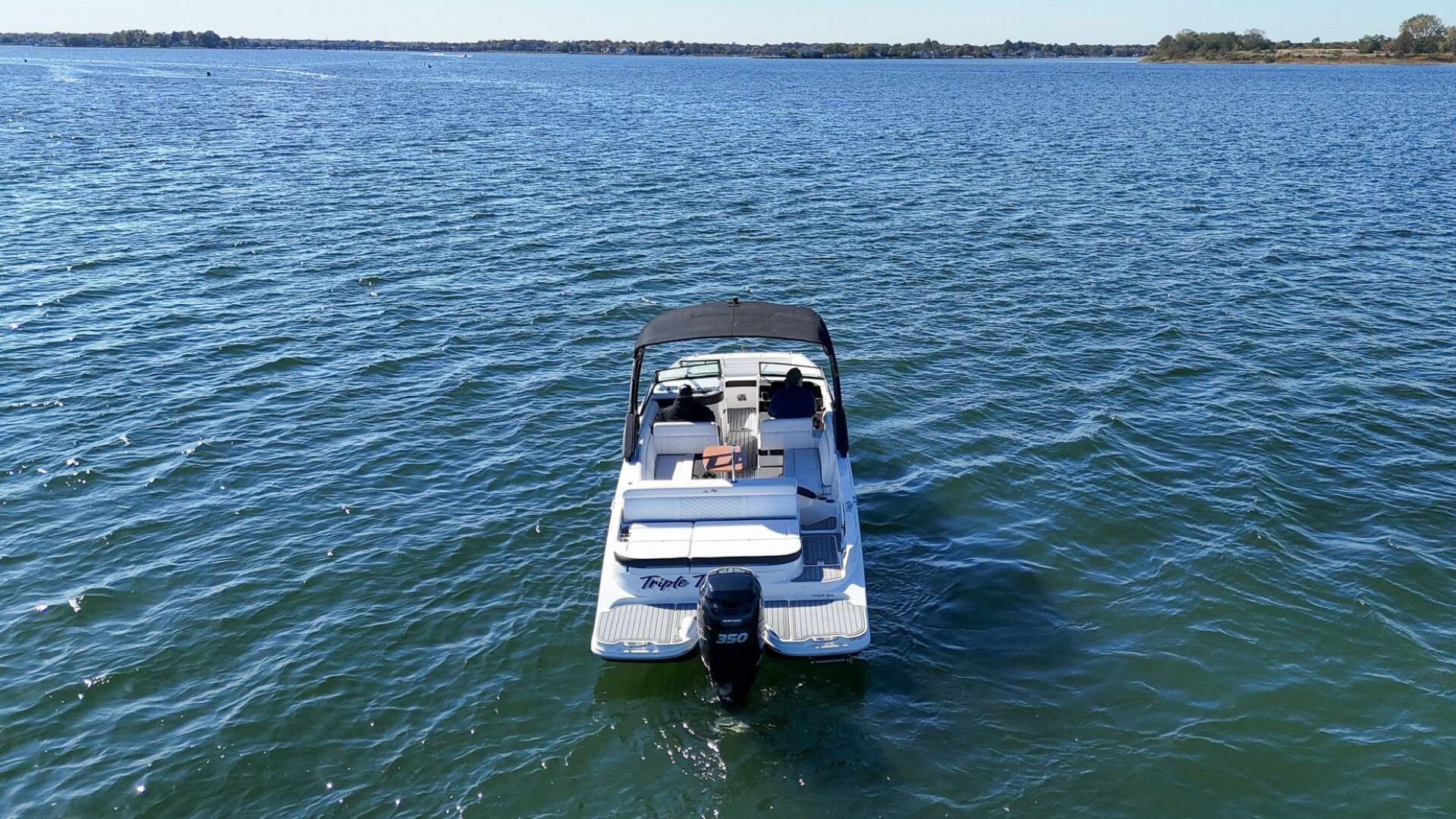 Slide: The Image of Sea Ray SDX 270 Outboard 2021 - 4750093