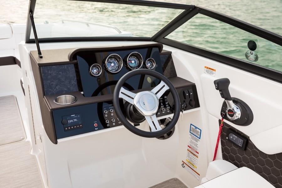 Slide: The Image of Sea Ray SDX 270 Outboard 2023 - 3