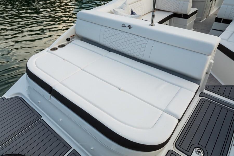 Slide: The Image of Sea Ray SDX 270 Outboard 2023 - 8