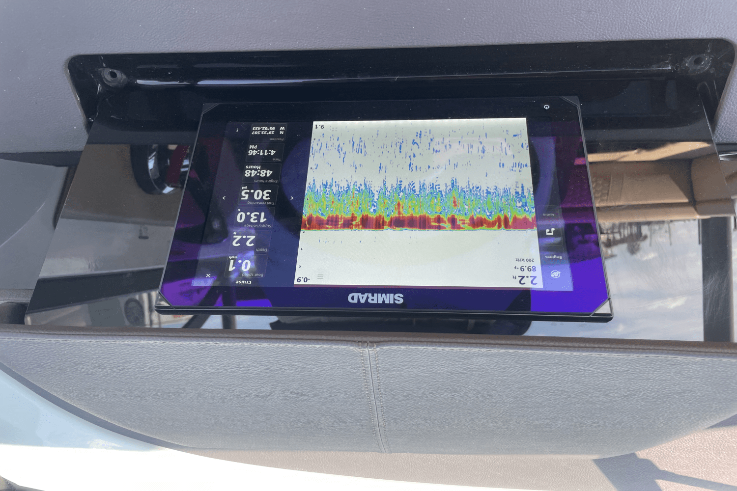 Slide: The Image of Sea Ray SDX 270 Outboard 2024 - 12