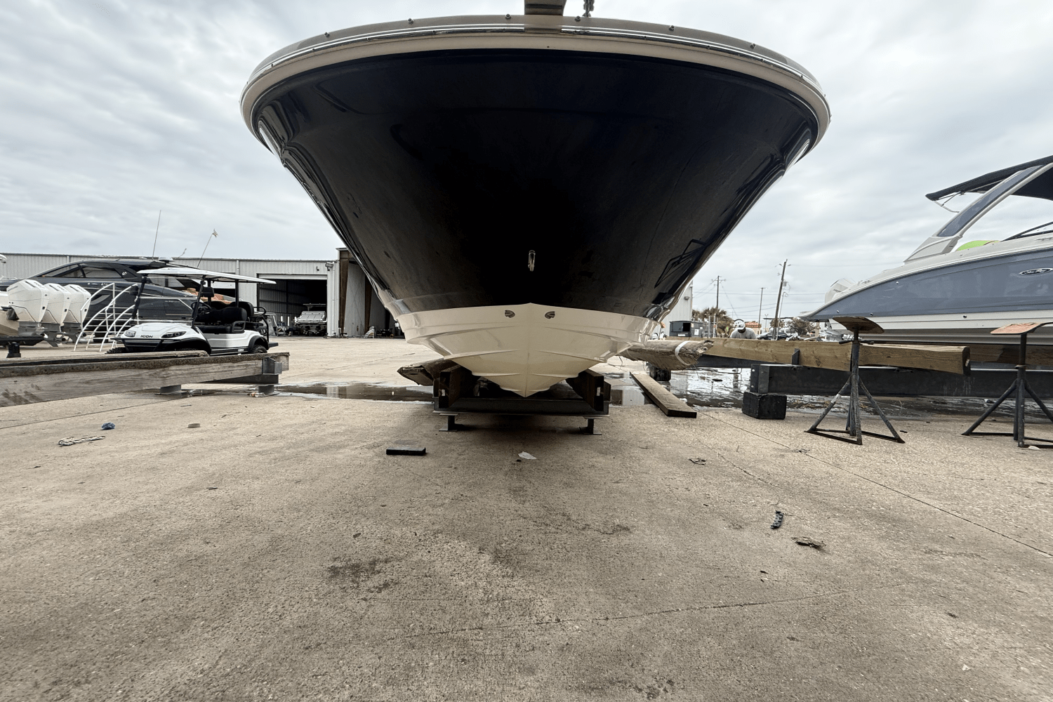 Slide: The Image of Sea Ray SDX 270 Outboard 2024 - 3