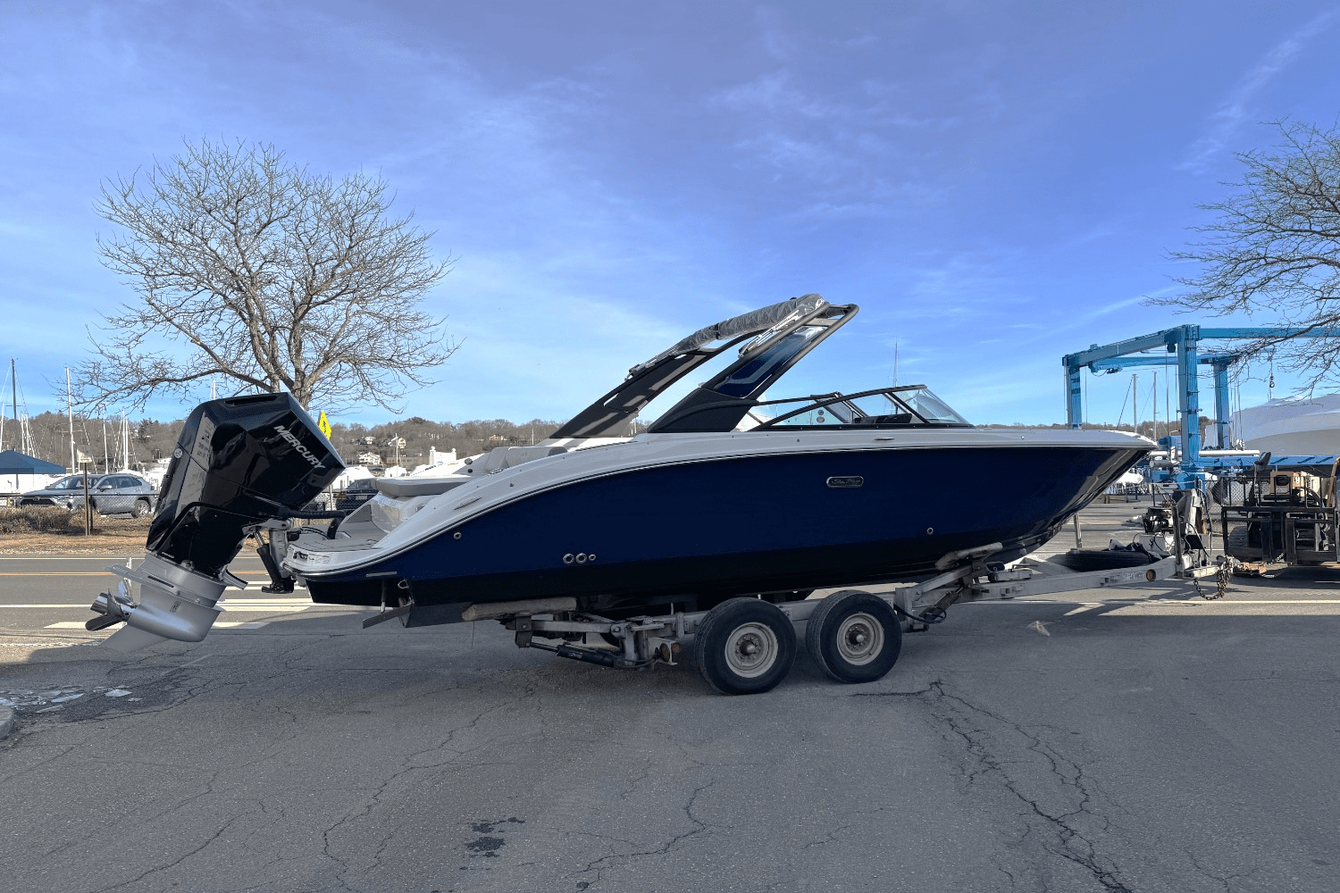 Slide: The Image of Sea Ray SDX 270 Outboard 2025 - 1