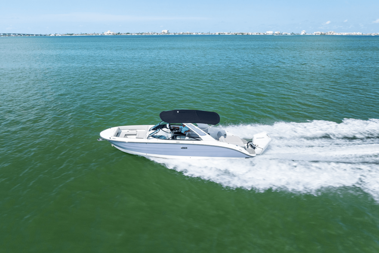 Slide: The Image of Sea Ray SDX 270 Outboard 2025 - 15