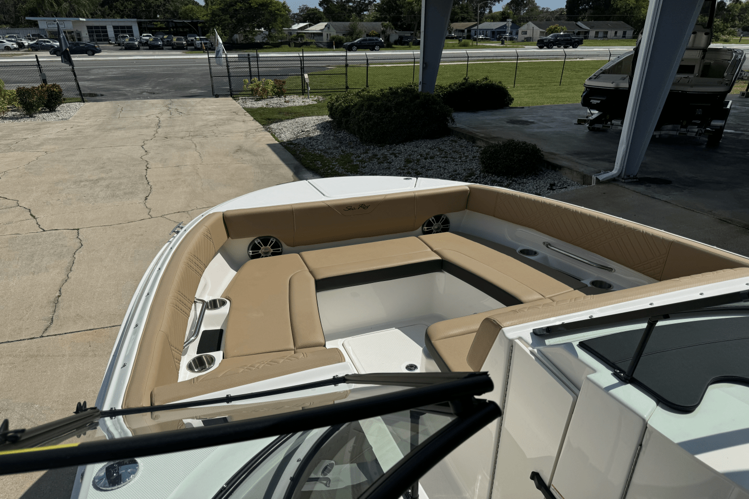 Slide: The Image of Sea Ray SDX 270 Outboard 2025 - 15