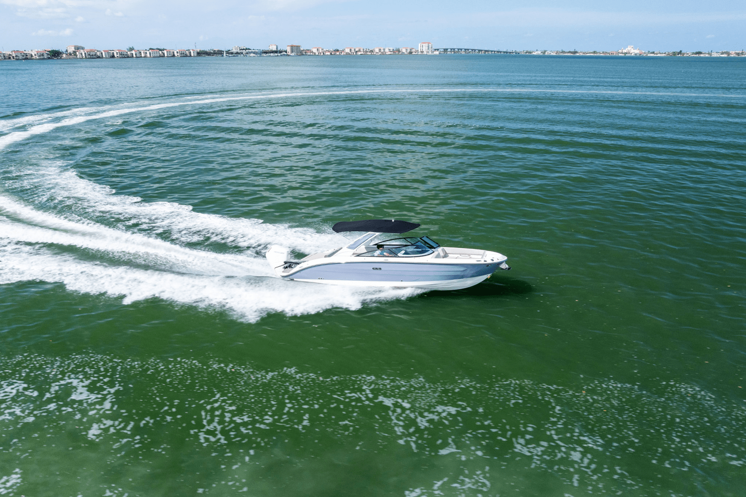 Slide: The Image of Sea Ray SDX 270 Outboard 2025 - 17