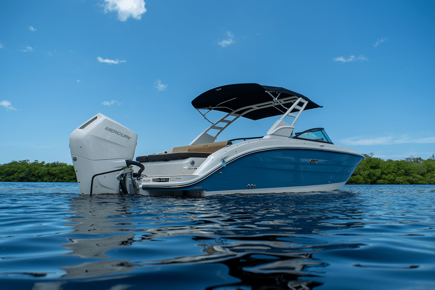 Slide: The Image of Sea Ray SDX 270 Outboard 2025 - 2