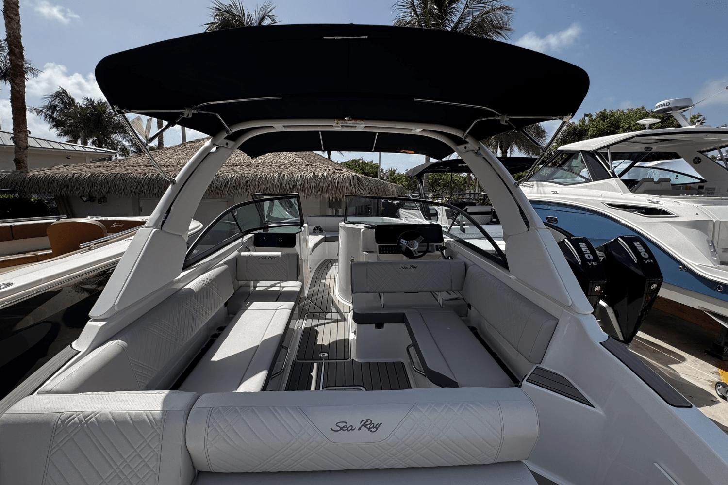 Slide: The Image of Sea Ray SDX 270 Outboard 2025 - 2