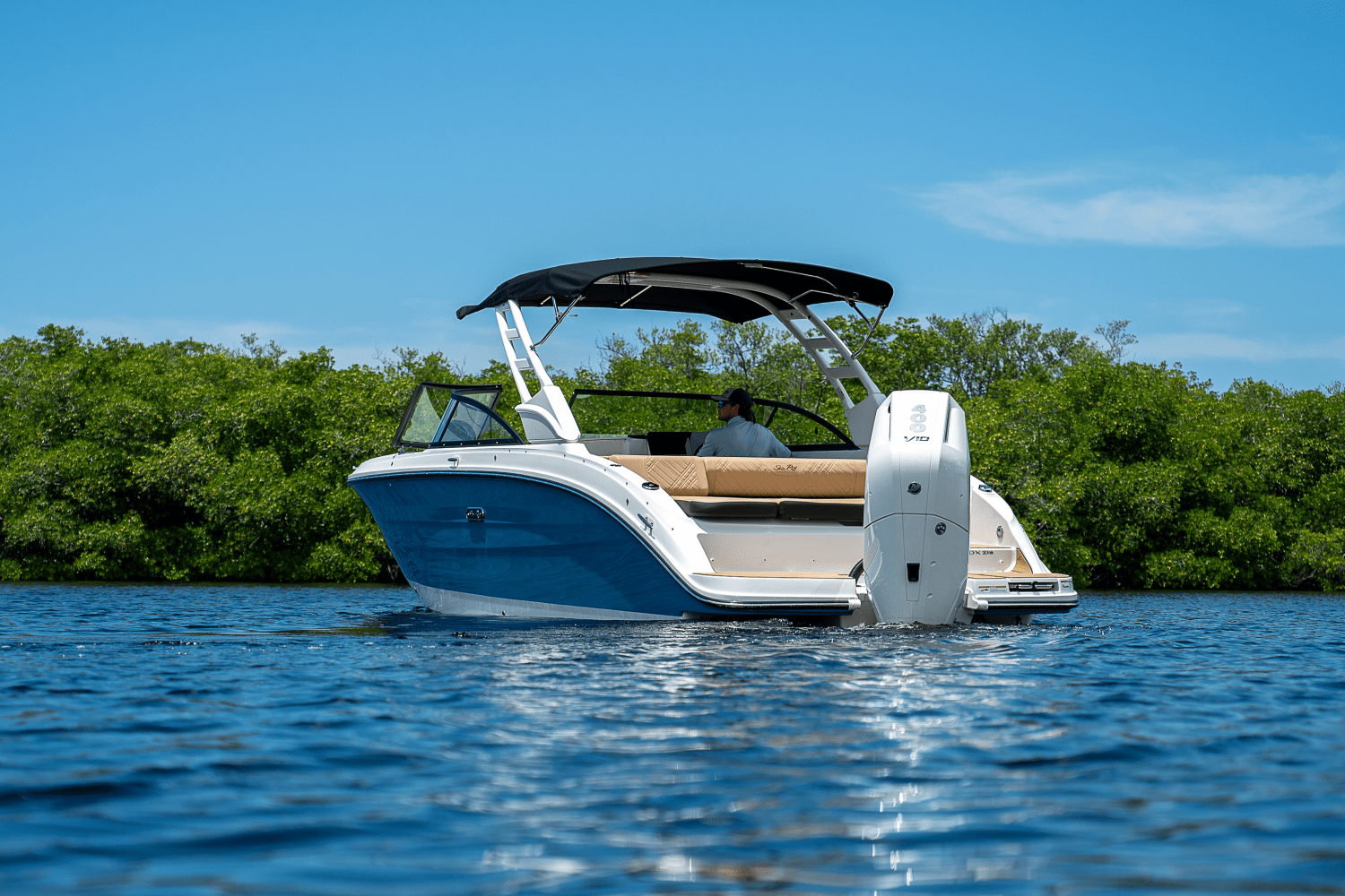 Slide: The Image of Sea Ray SDX 270 Outboard 2025 - 25