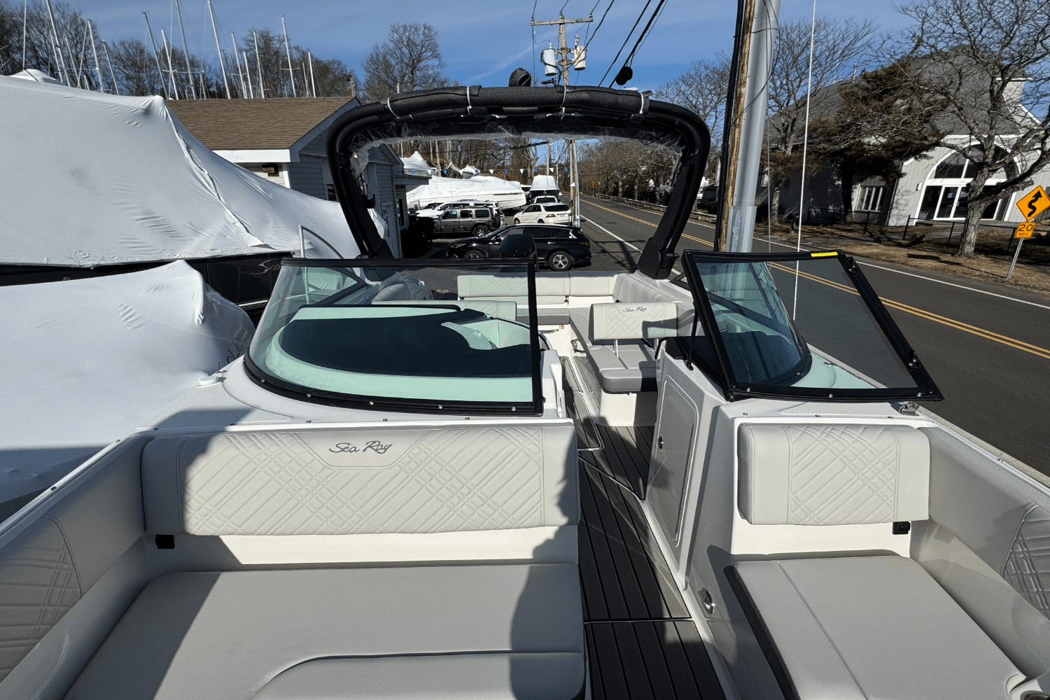 Slide: The Image of Sea Ray SDX 270 Outboard 2025 - 25