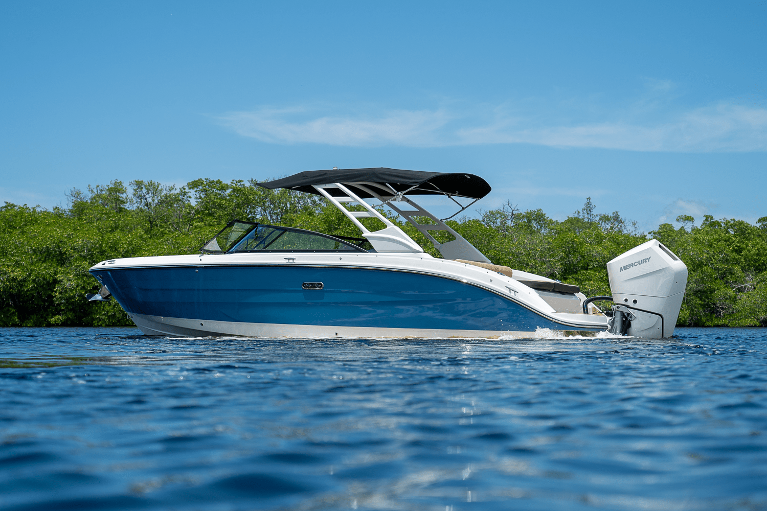 Slide: The Image of Sea Ray SDX 270 Outboard 2025 - 29