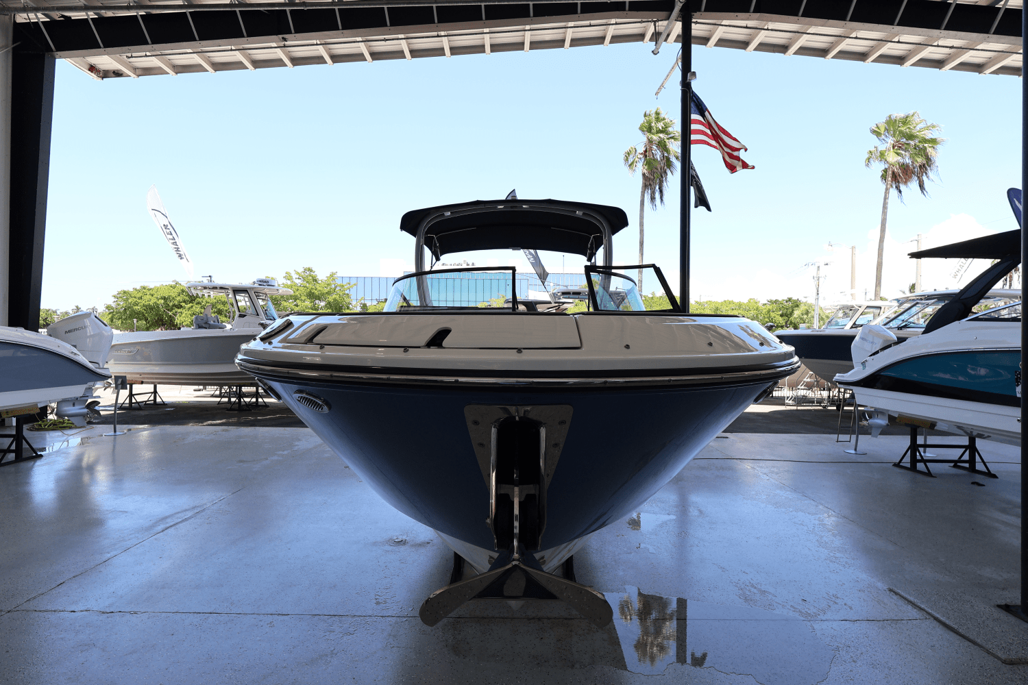 Slide: The Image of Sea Ray SDX 270 Outboard 2025 - 3