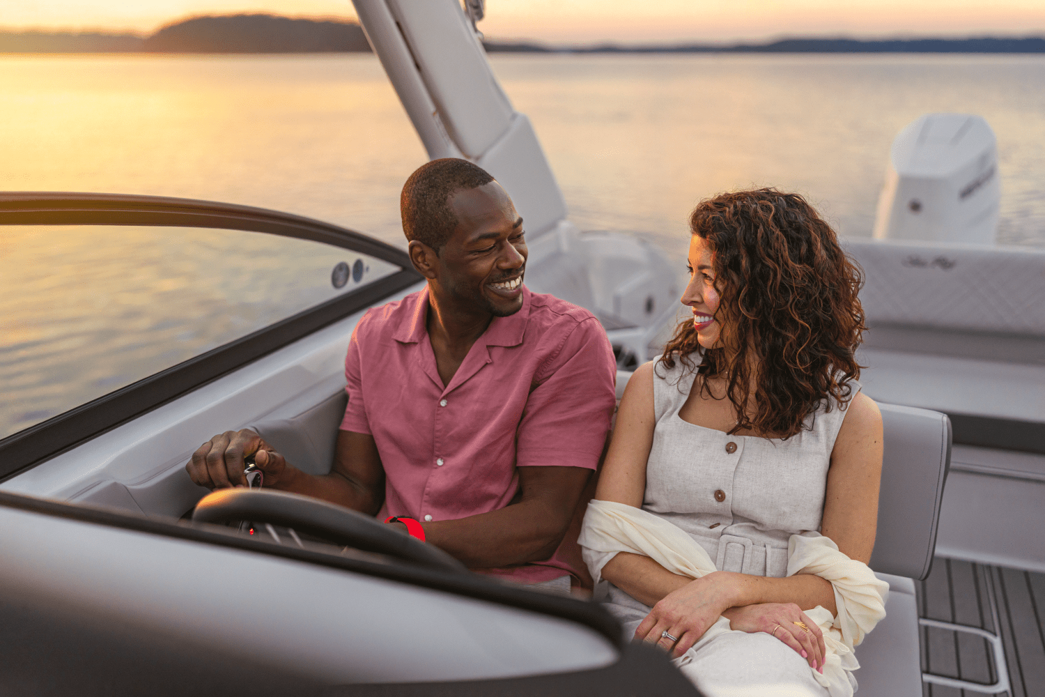 Slide: The Image of Sea Ray SDX 270 Outboard 2025 - 30