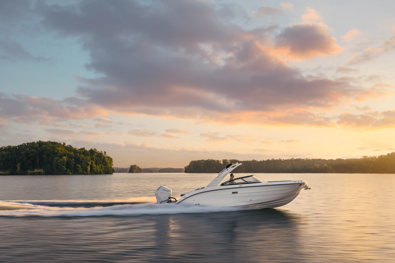 Slide: The Image of Sea Ray SDX 270 Outboard 2025 - 39