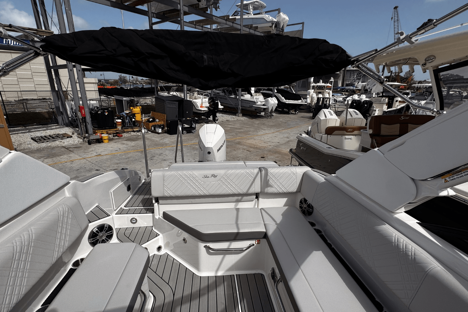 Slide: The Image of Sea Ray SDX 270 Outboard 2025 - 4