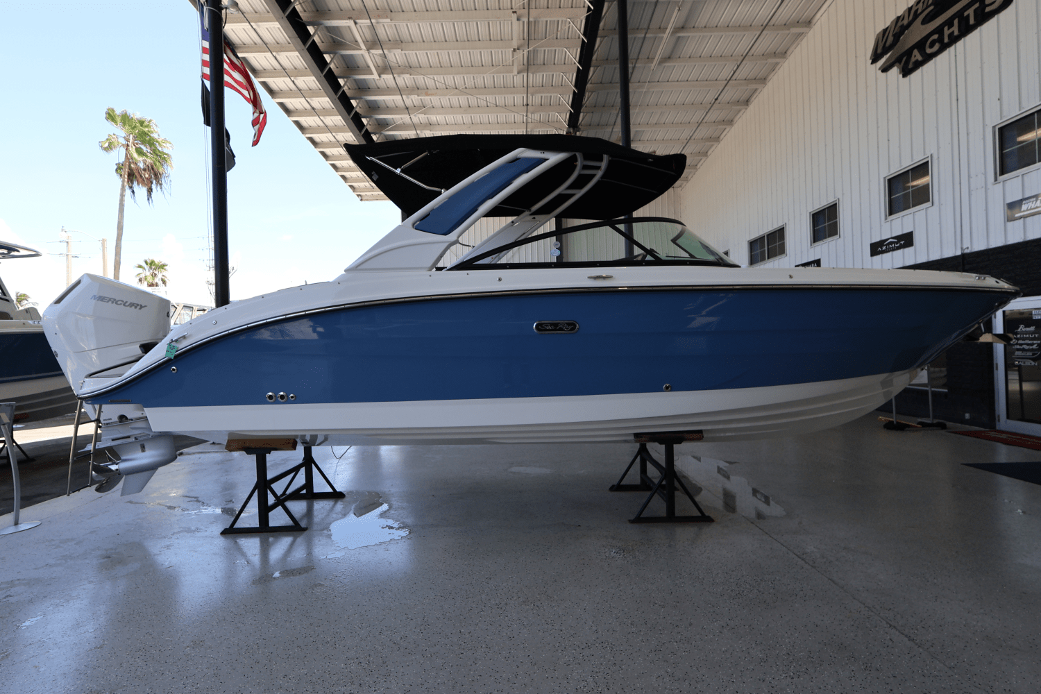 Slide: The Image of Sea Ray SDX 270 Outboard 2025 - 5