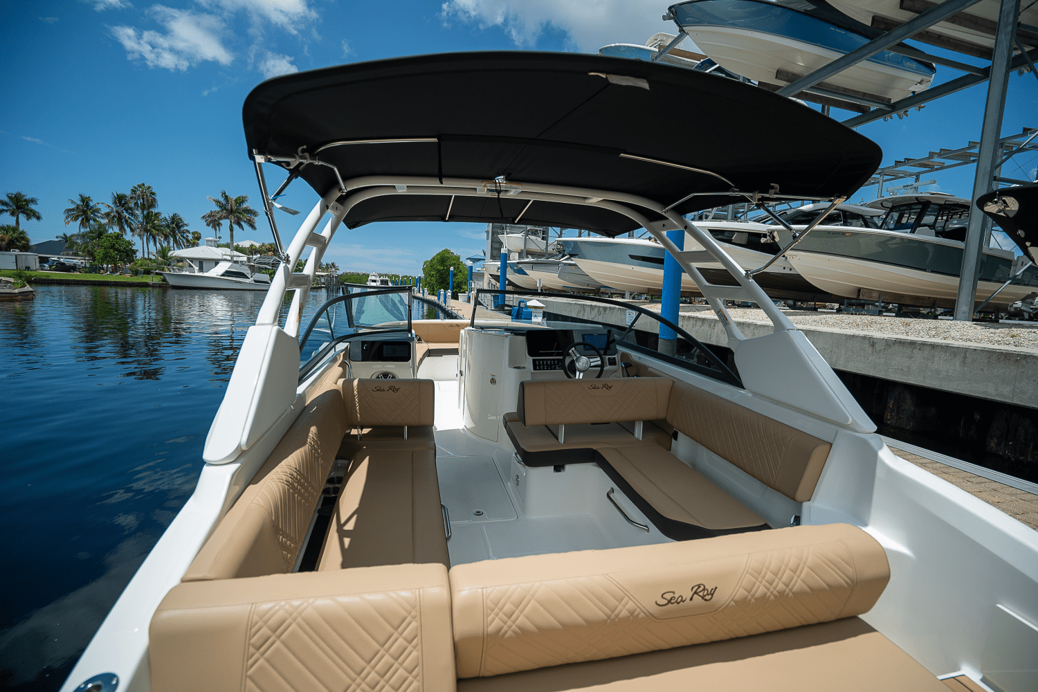 Slide: The Image of Sea Ray SDX 270 Outboard 2025 - 6