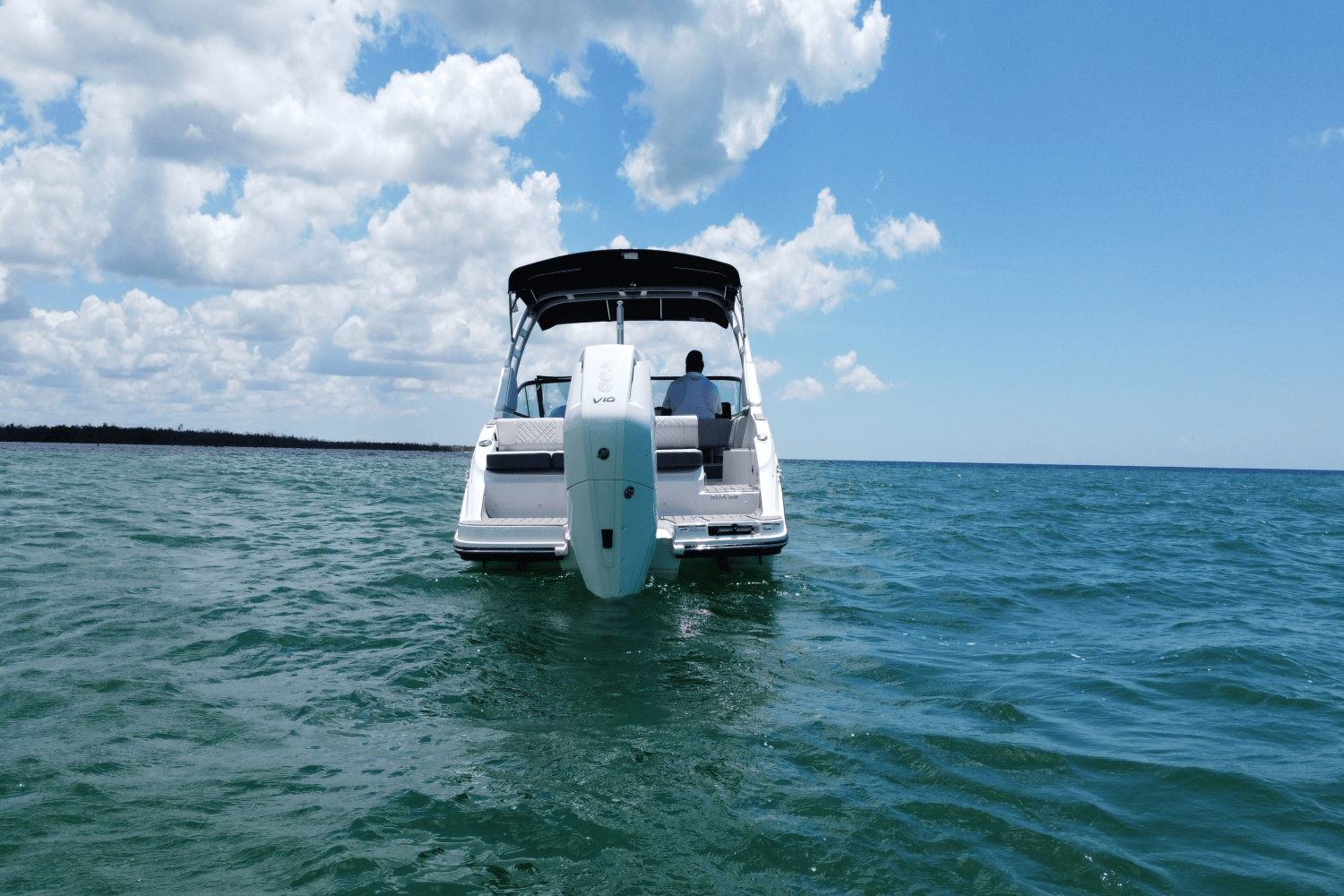 Slide: The Image of Sea Ray SDX 270 Outboard 2025 - 6