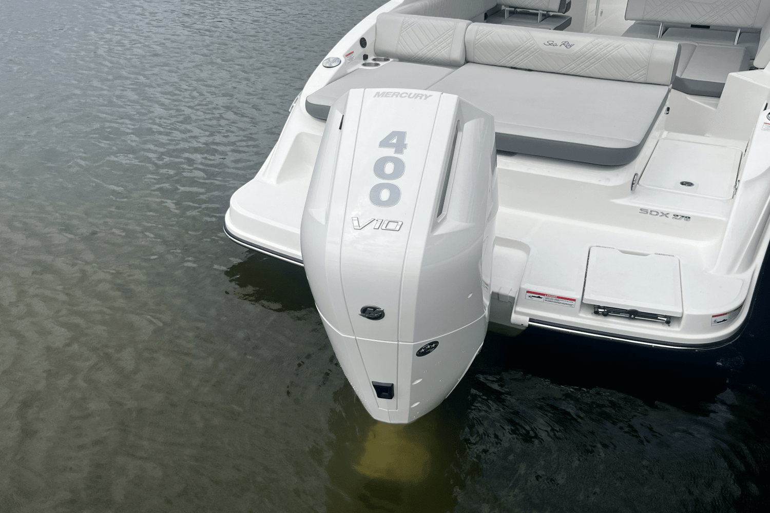Slide: The Image of Sea Ray SDX 270 Outboard 2025 - 8