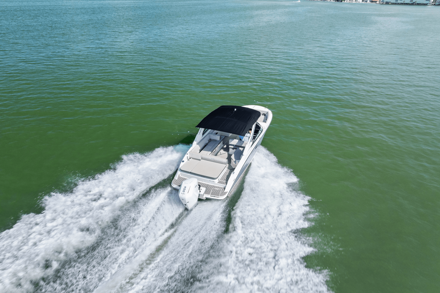 Slide: The Image of Sea Ray SDX 270 Outboard 2025 - 8