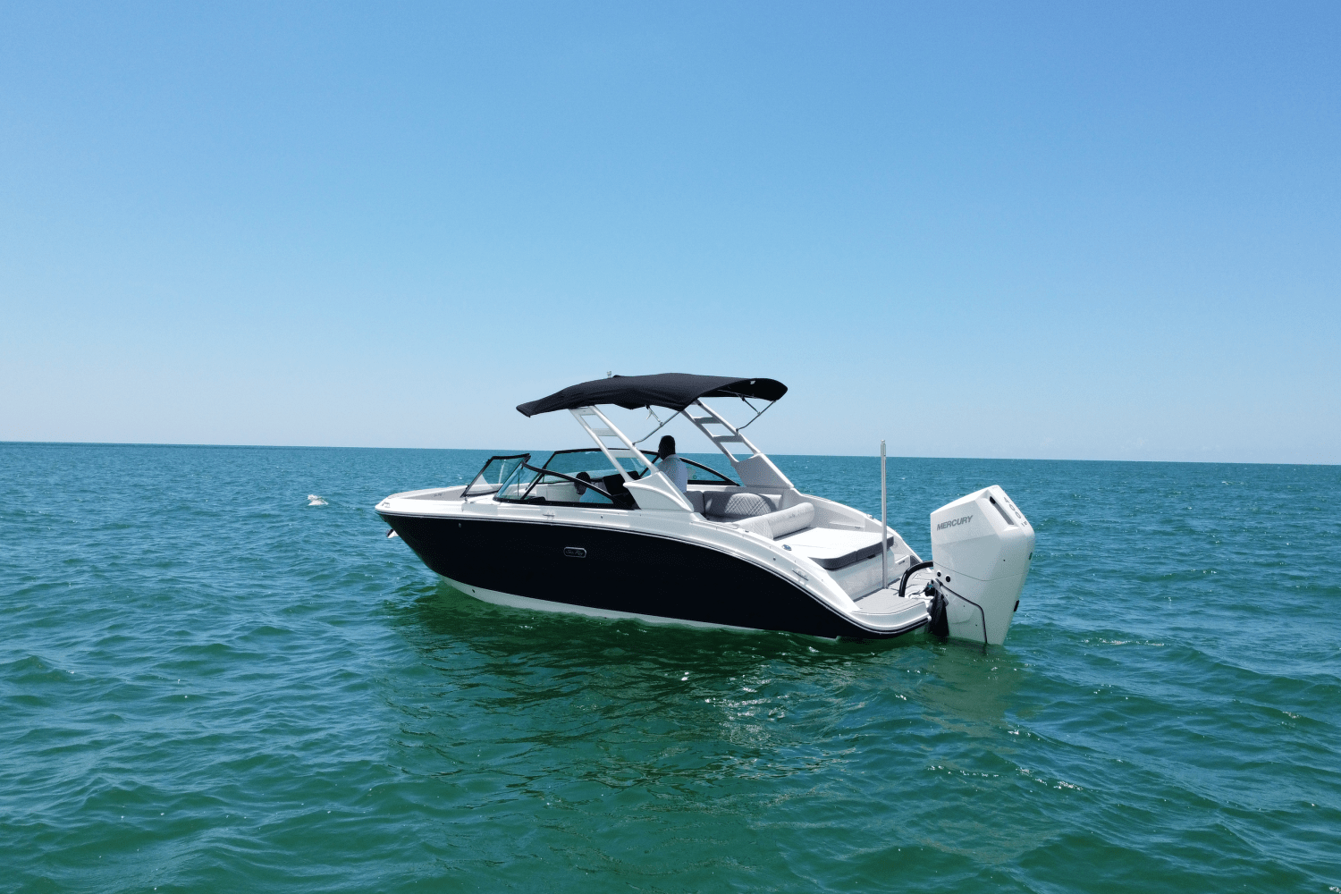 Slide: The Image of Sea Ray SDX 270 Outboard 2025 - 9