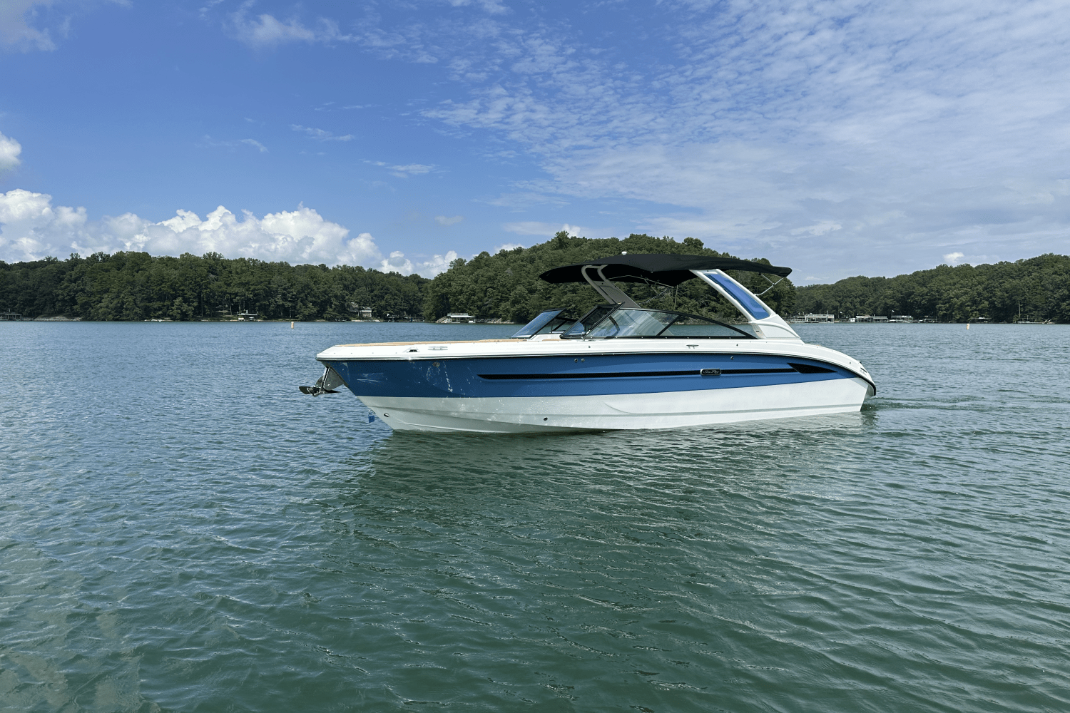 Slide: The Image of Sea Ray SDX 270 Surf 2025 - 1